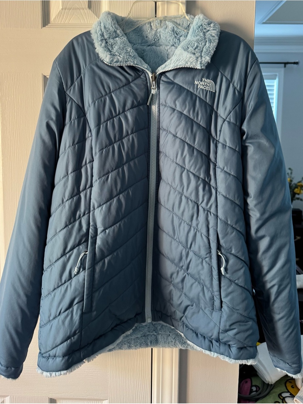 The North Face Women’s Light Blue Quilted Fleece-Lined Puffer Jacket
